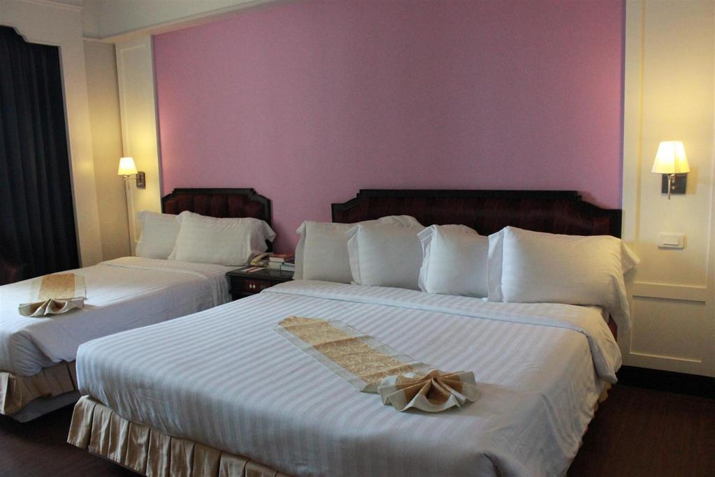 Charoen Thani Hotel, Хон Каен Экстерьер фото