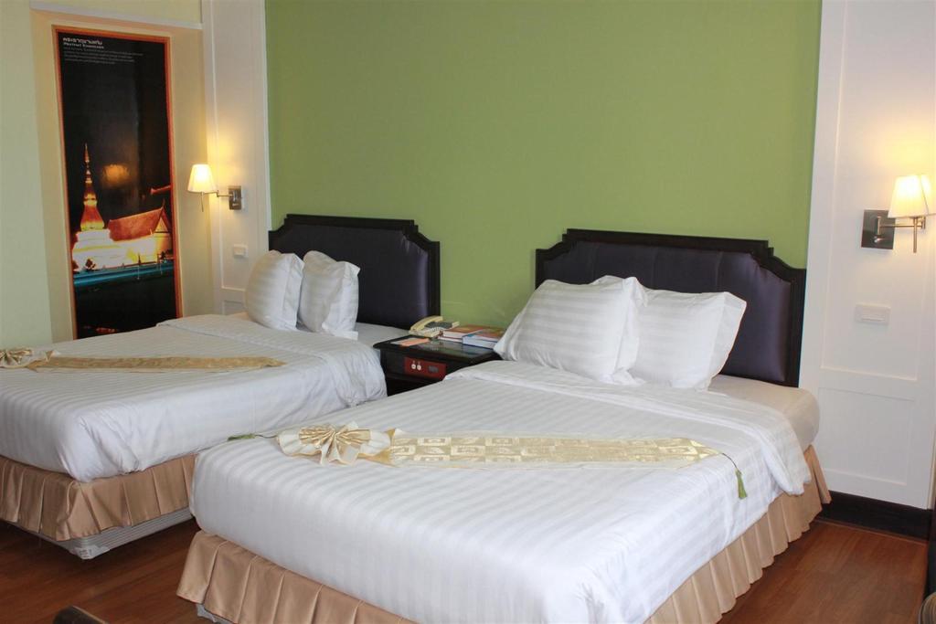 Charoen Thani Hotel, Хон Каен Экстерьер фото